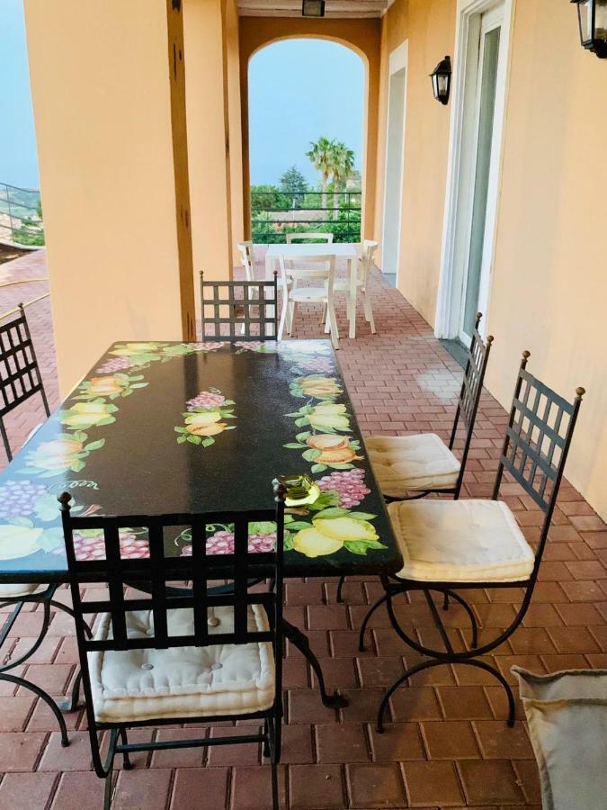 B&B Villa Etelka Aci Castello Dış mekan fotoğraf