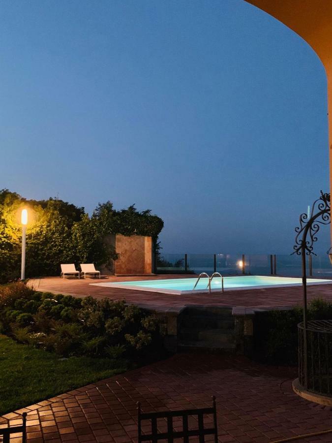 B&B Villa Etelka Aci Castello Dış mekan fotoğraf